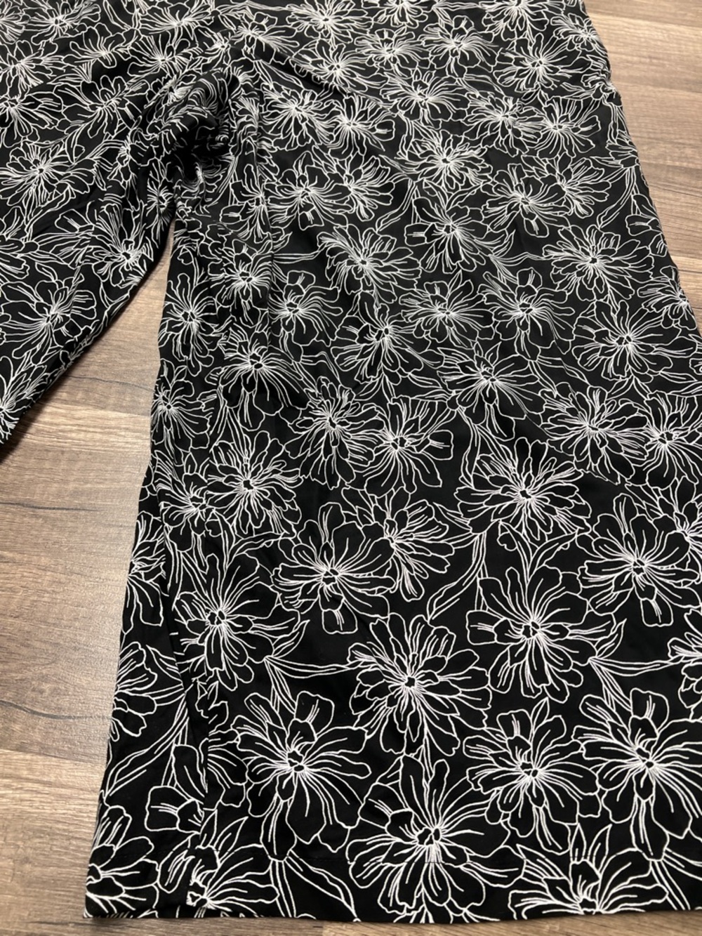 Andrew Marc Black Floral Print Sleeveless Wide-Leg Jumpsuit - Picture 8 of 13